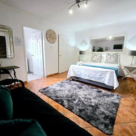 Zhantique Guest House 1- Unit 5 Boksburg Eksteriør bilde