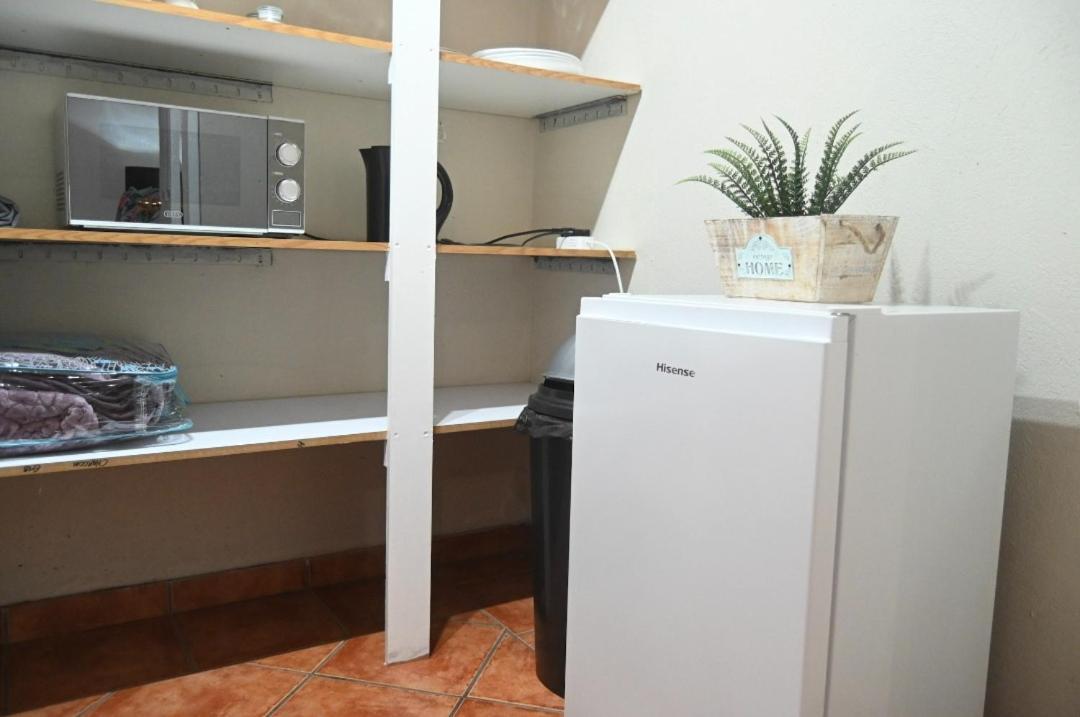 Zhantique Guest House 1- Unit 5 Boksburg Eksteriør bilde